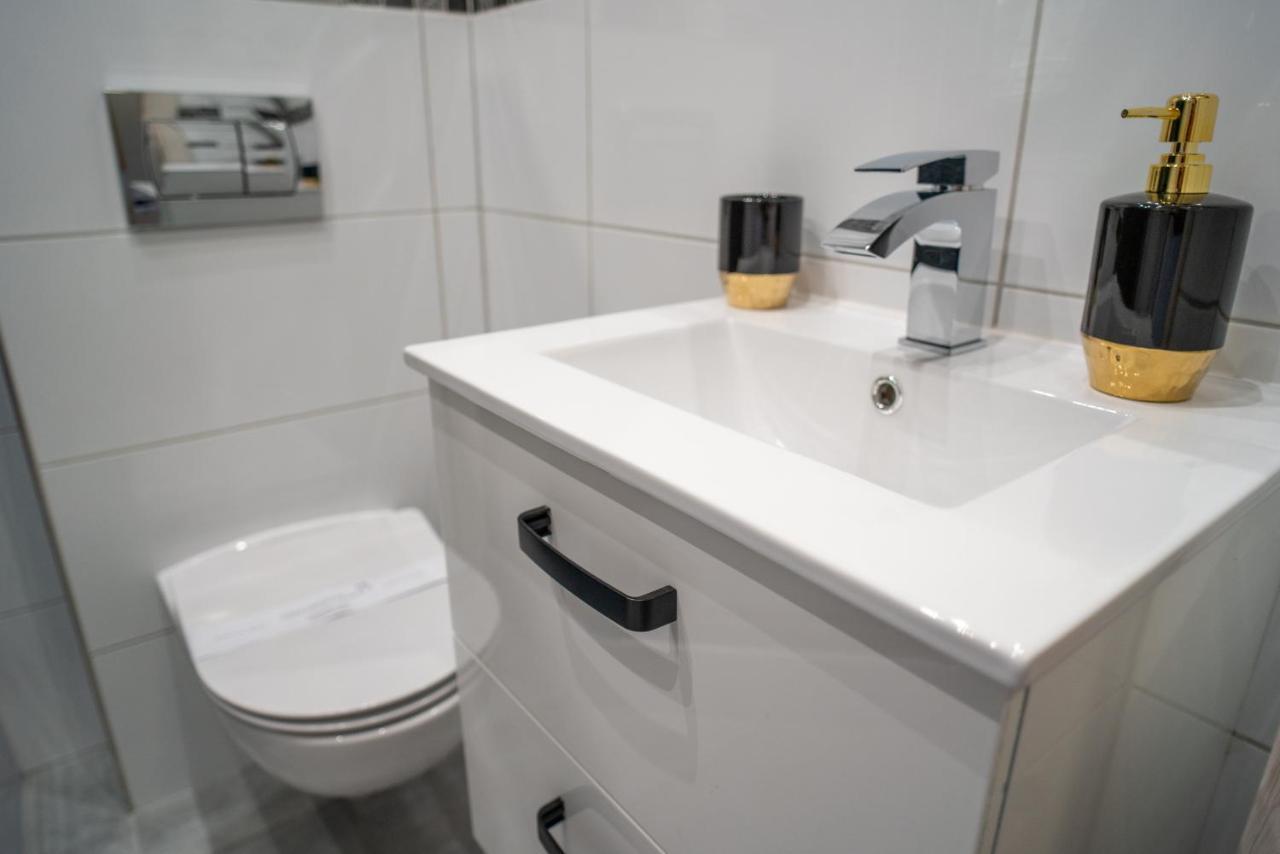 Szafirowe Oczko Apartment Карпач Екстериор снимка
